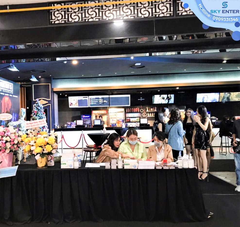 to-chuc-su-kien, to-chuc-su-kien-ra-mat-phim, to-chuc-su-kien-cong-chieu-phim, hoa-phong-nguyet-vu