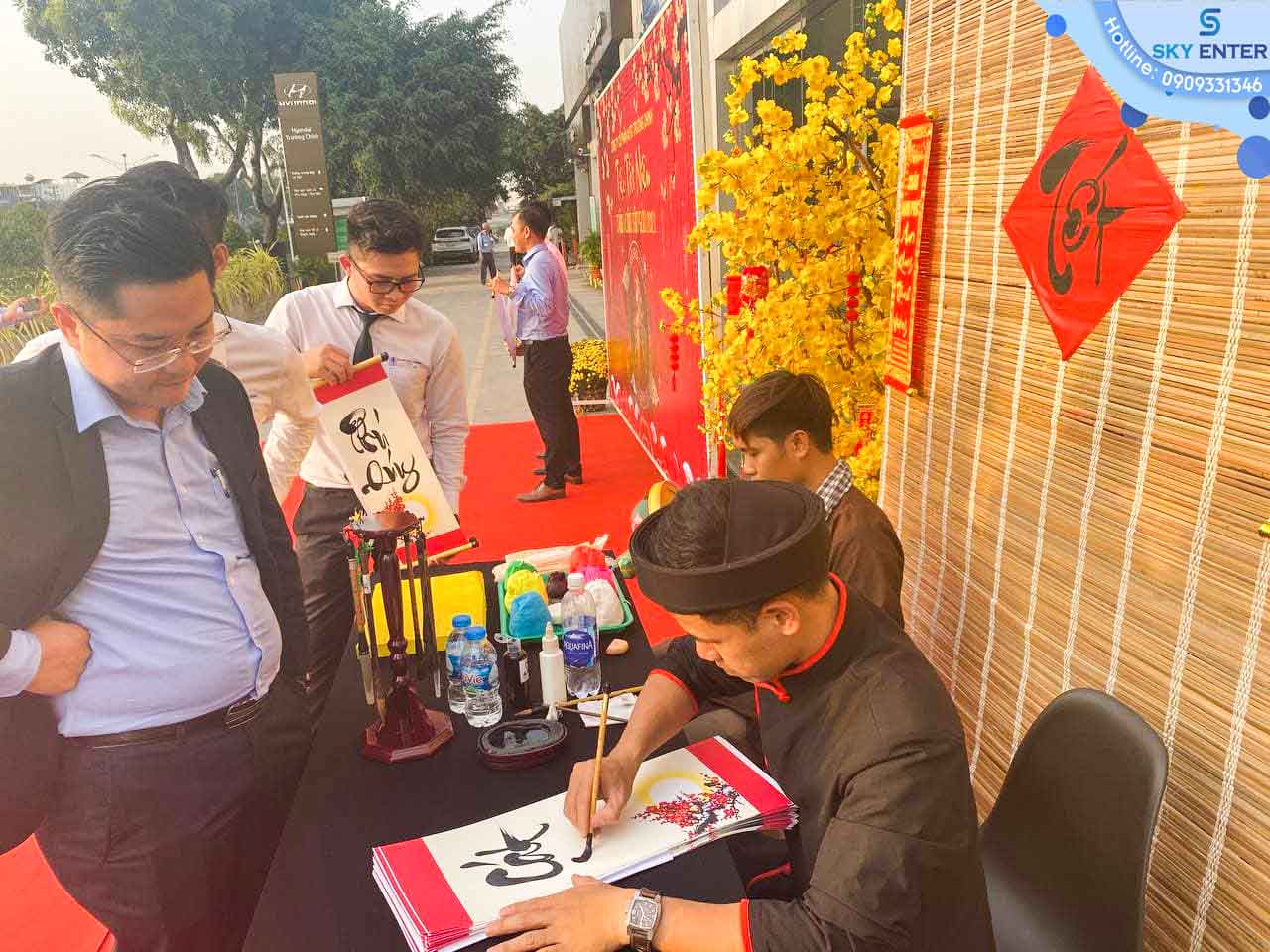 to-chuc-su-kien, to-chuc-su-kien-tat-nien, to-chuc-su-kien-tat-nien-tphcm, cung-cap-ong-do-thu-phap, cung-cap-nghe-nhan-lam-to-he