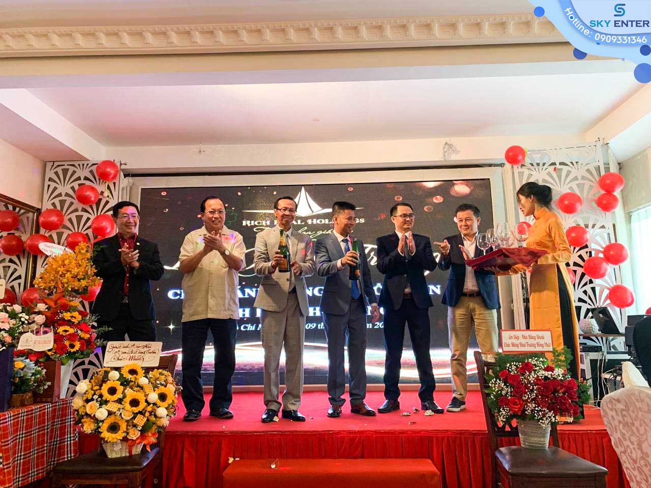 to-chuc-su-kien, to-chuc-su-kien-khai-truong, to-chuc-su-kien-khai-truong-tron-goi, to-chuc-su-kien-khai-truong-tphcm, cung-cap-back-drop, cung-cap-lan-su-rong-khai-truong, cung-cap-pg