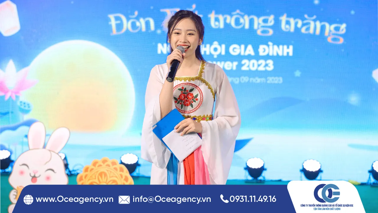 MC TRANG PHỤC CHỊ HẰNG: ĐIỂM NHẤN HAY SẾN SÚA?
