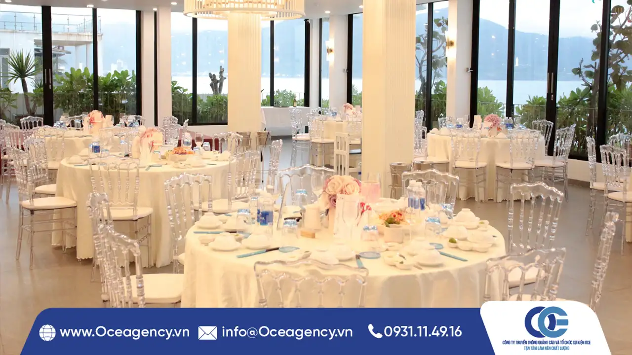 Nh&agrave; h&agrave;ng kh&aacute;ch sạn tổ chức tiệc tất ni&ecirc;n