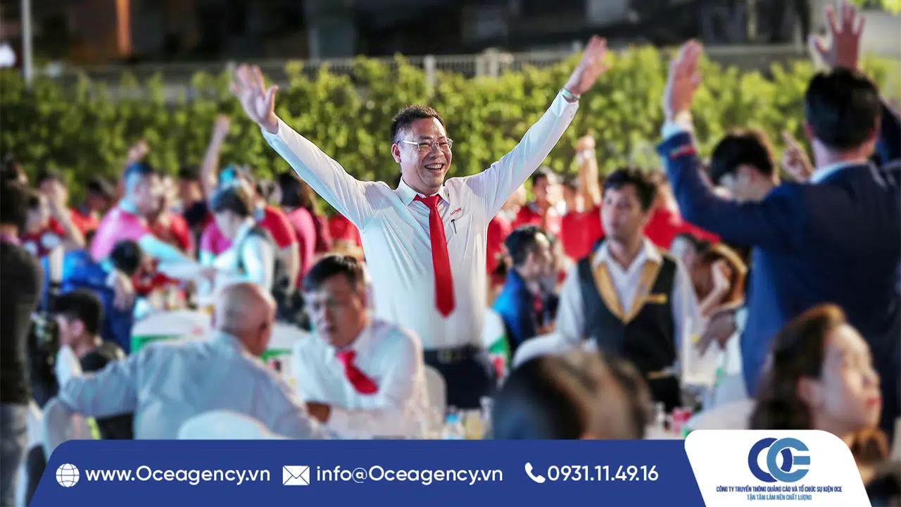 TIỆC TẤT NI&Ecirc;N QUY M&Ocirc; NHỎ DỄ TRIỂN KHAI