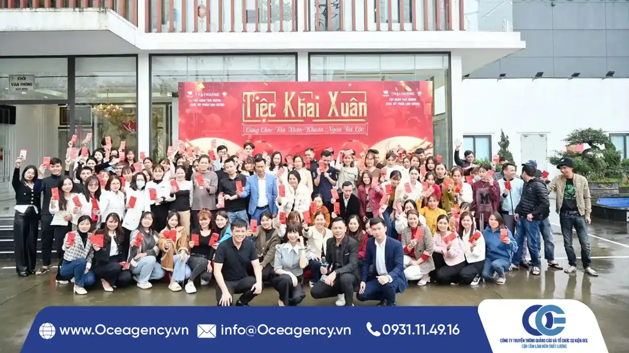 C&Aacute;CH TỔ CHỨC TIỆC KHAI XU&Acirc;N GỌN NHẸ - TẠO DẤU ẤN