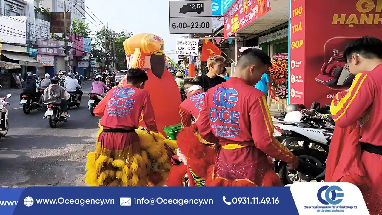 &Yacute; NGHĨA CỦA M&Uacute;A L&Acirc;N SƯ RỒNG NG&Agrave;Y KHAI TRƯƠNG