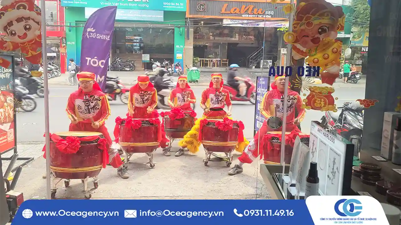 TOP 4 &Yacute; TƯỞNG TỔ CHỨC KHAI TRƯƠNG THU H&Uacute;T 2026