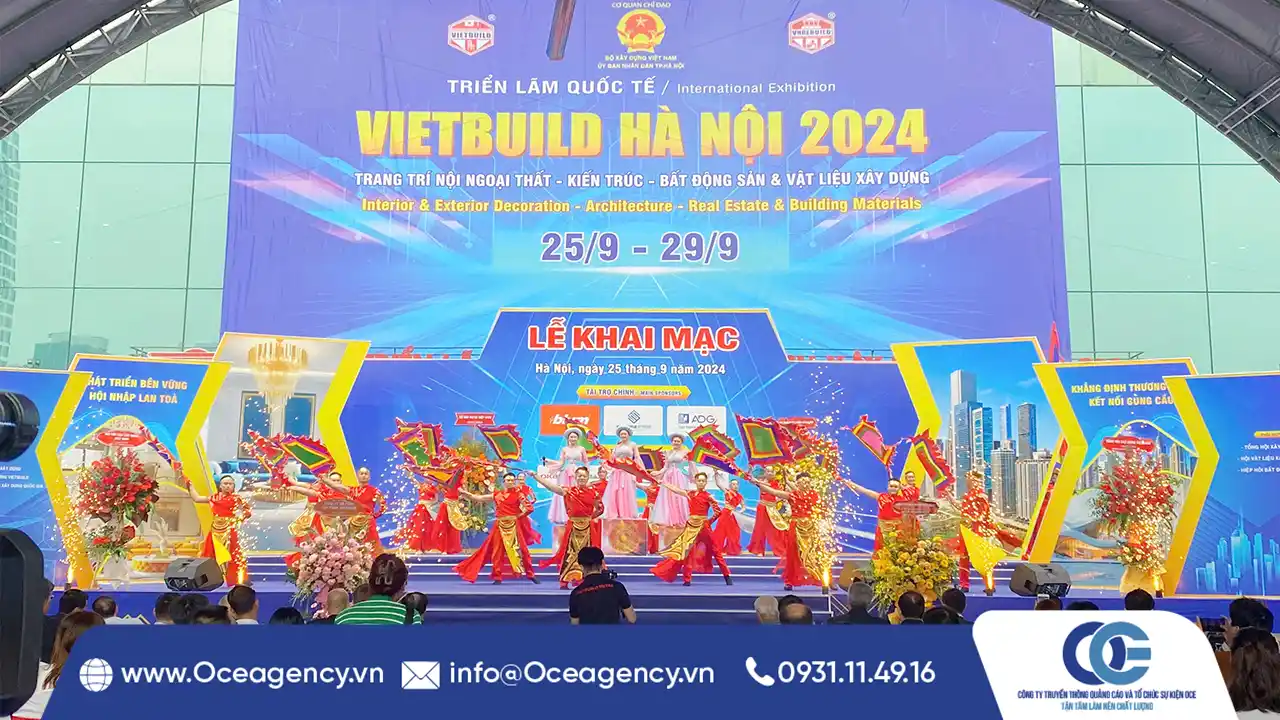 Vì Sao Việc Chọn Loại Sân Khấu Lại Quan Trọng?