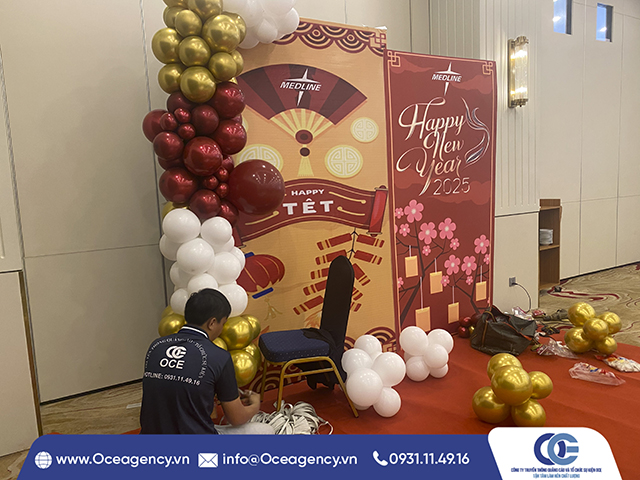 Dich-vu-to-chuc-su-kien, cung-cap-backdrop-happy-new-year-medline