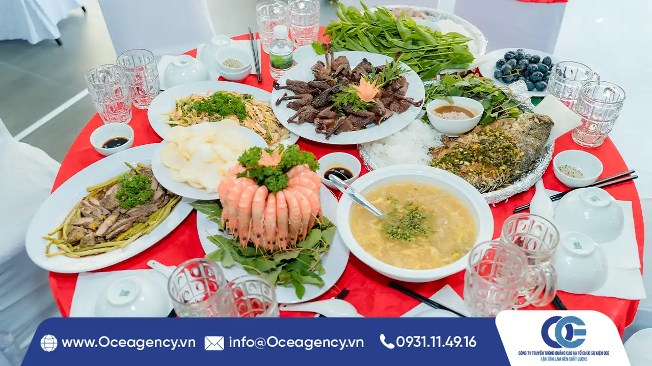 bàn tiệc do OCE Agency cung cấp