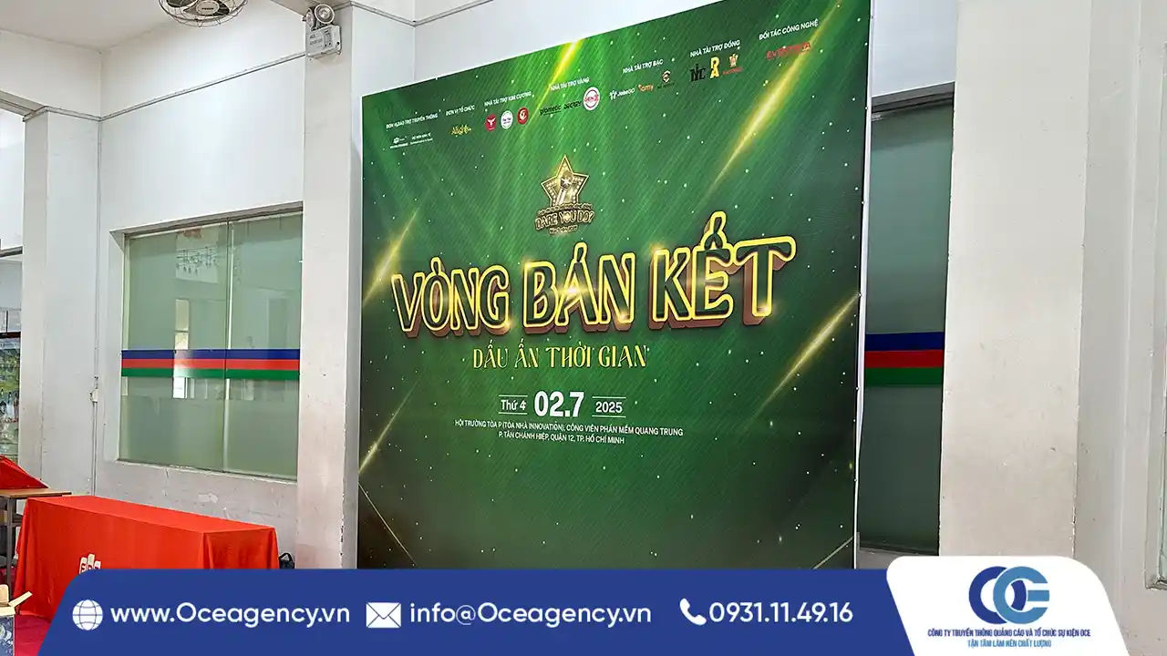 DỊCH VỤ THI CÔNG SÂN KHẤU & BACKDROP FPT POLYTECHNIC