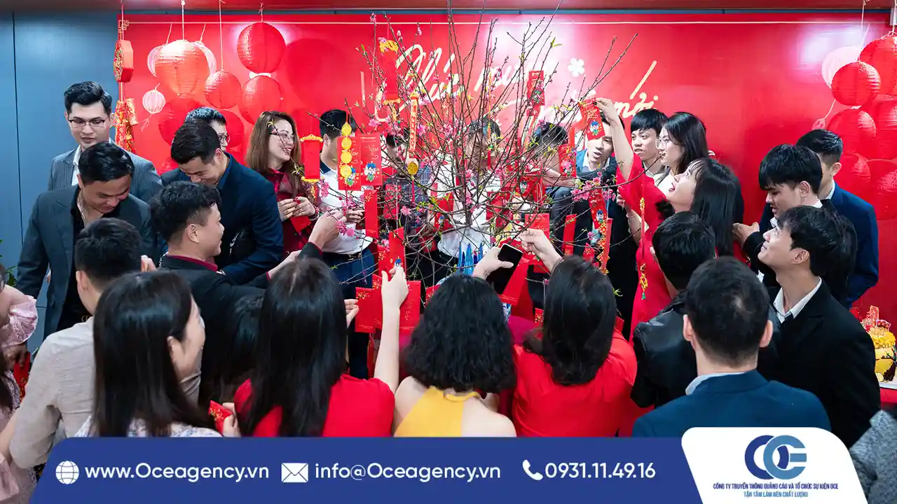 TOP NG&Agrave;Y ĐẸP KHAI XU&Acirc;N DOANH NGHIỆP SAU TẾT