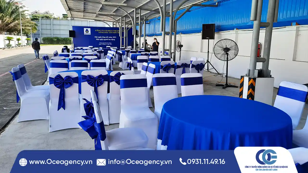 KINH NGHIỆM THUÊ BÀN TRÒN: NÊN NGỒI 10 HAY 12 NGƯỜI?