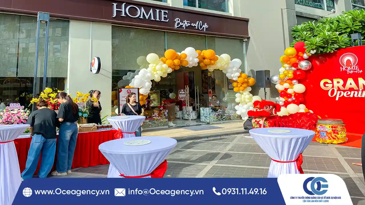 Cổng bong bóng khai trương đón khách
