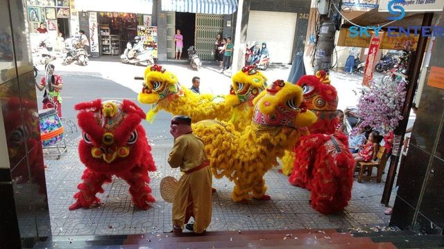 Su Rong Telek Cho thuê lân sư rồng chất lượng tốt, chi phí tiết kiệm - OCE