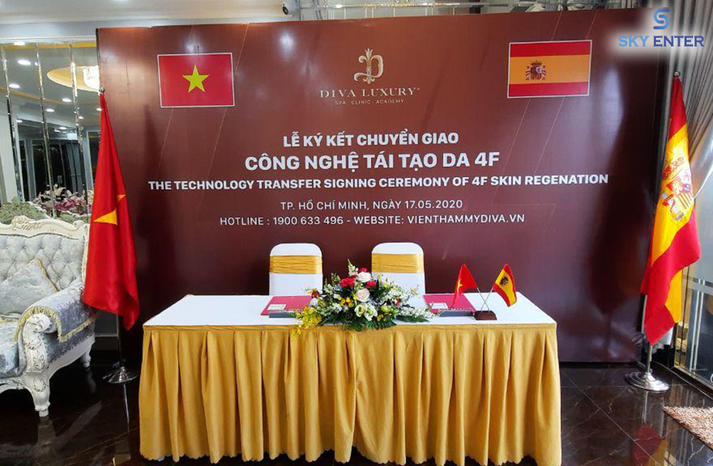 CUNG CẤP THIẾT BỊ SỰ KIỆN CHO SỰ KIỆN VIỆN THẨM MỸ DIVA CHUYỂN GIAO CÔNG NGHỆ TÁI TẠO DA 4F TỪ TÂY BAN NHA 