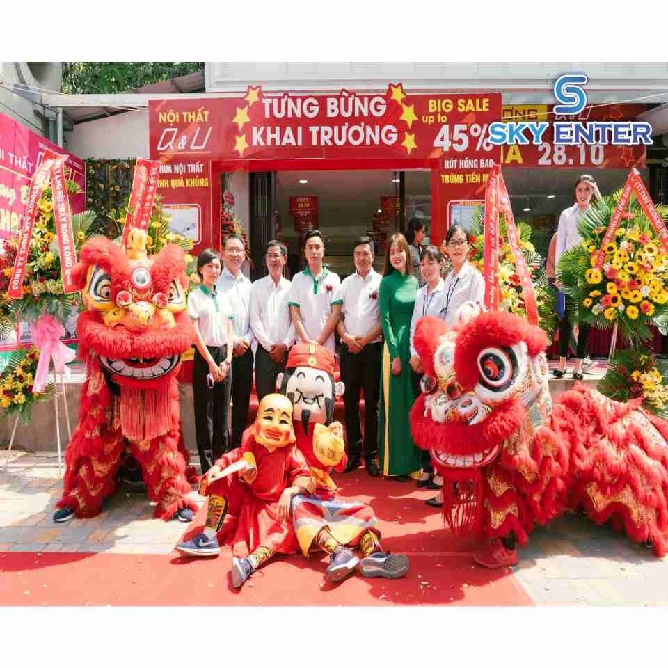 Tổ chức sự kiện khai trương nội thất Q & U