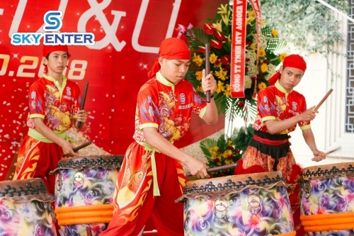 cung-cap-doan-lan-su-rong-khai-truong-noi-that-q-u