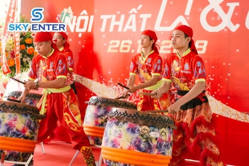 cung-cap-doan-lan-su-rong-khai-truong-noi-that-q-u