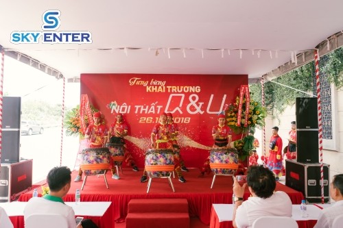 cung-cap-doan-lan-su-rong-khai-truong-noi-that-q-u