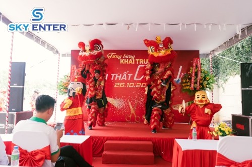 cung-cap-doan-lan-su-rong-khai-truong-noi-that-q-u