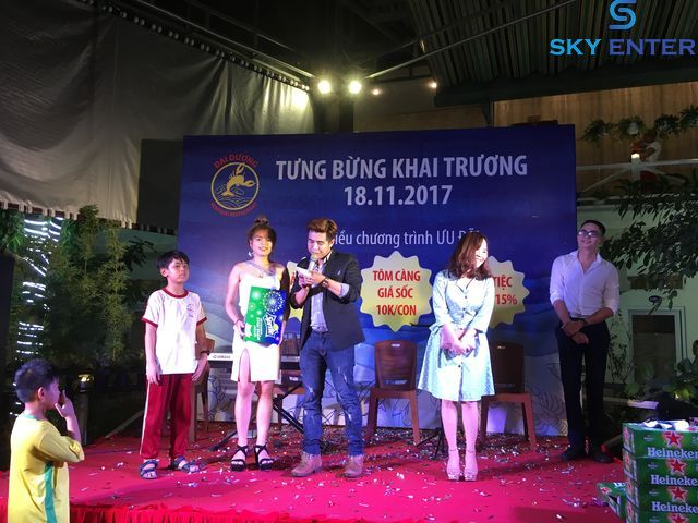 to-chuc-khai-truong-nha-hang-dai-duong-binh-tan