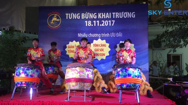 to-chuc-khai-truong-nha-hang-dai-duong-binh-tan