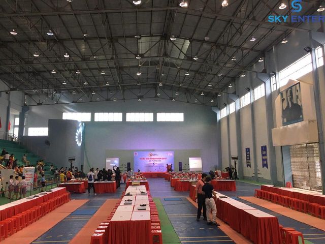to-chuc-su-kien-ngay-hoi-robothon-2018