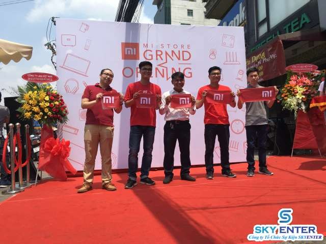 Tổ chức sự kiện khai trương của hàng XIAOMI