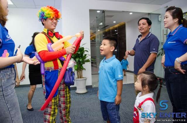 Cung Cấp Cho Thu&ecirc; Ch&uacute; Hề Bong B&oacute;ng Vietbank
