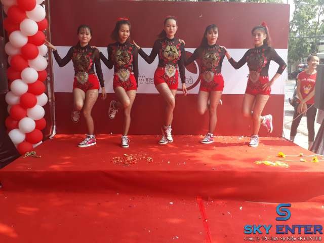 Cung cap nhom nhay hien dai khai truong vua hong tra