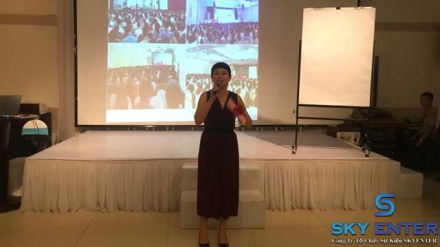 Cung Cấp MC Hội Thảo Chứng Khoán