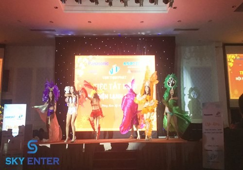 cung-cap-nhom-mua-carnival-dien-may-van-thinh-phat-05