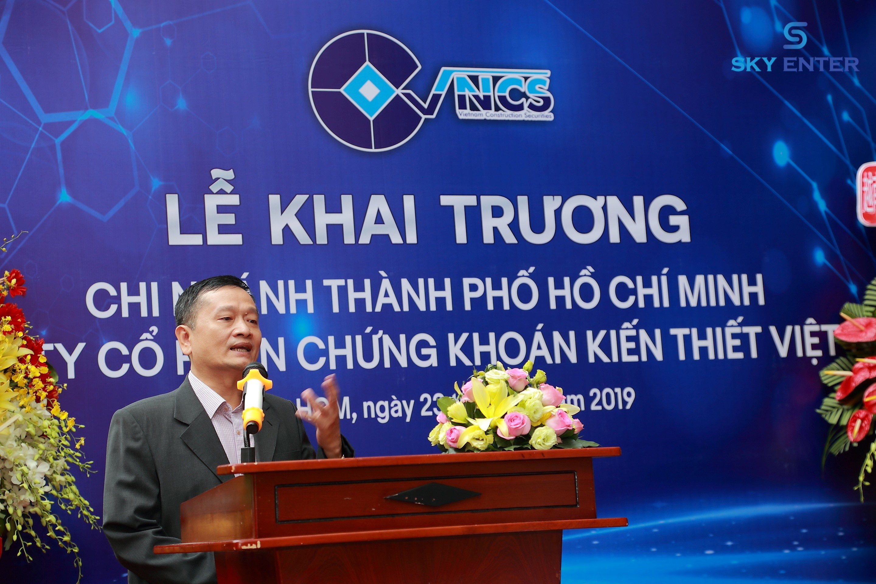 to-chuc-khai-truong-cong-ty-kien-thiet-viet-09