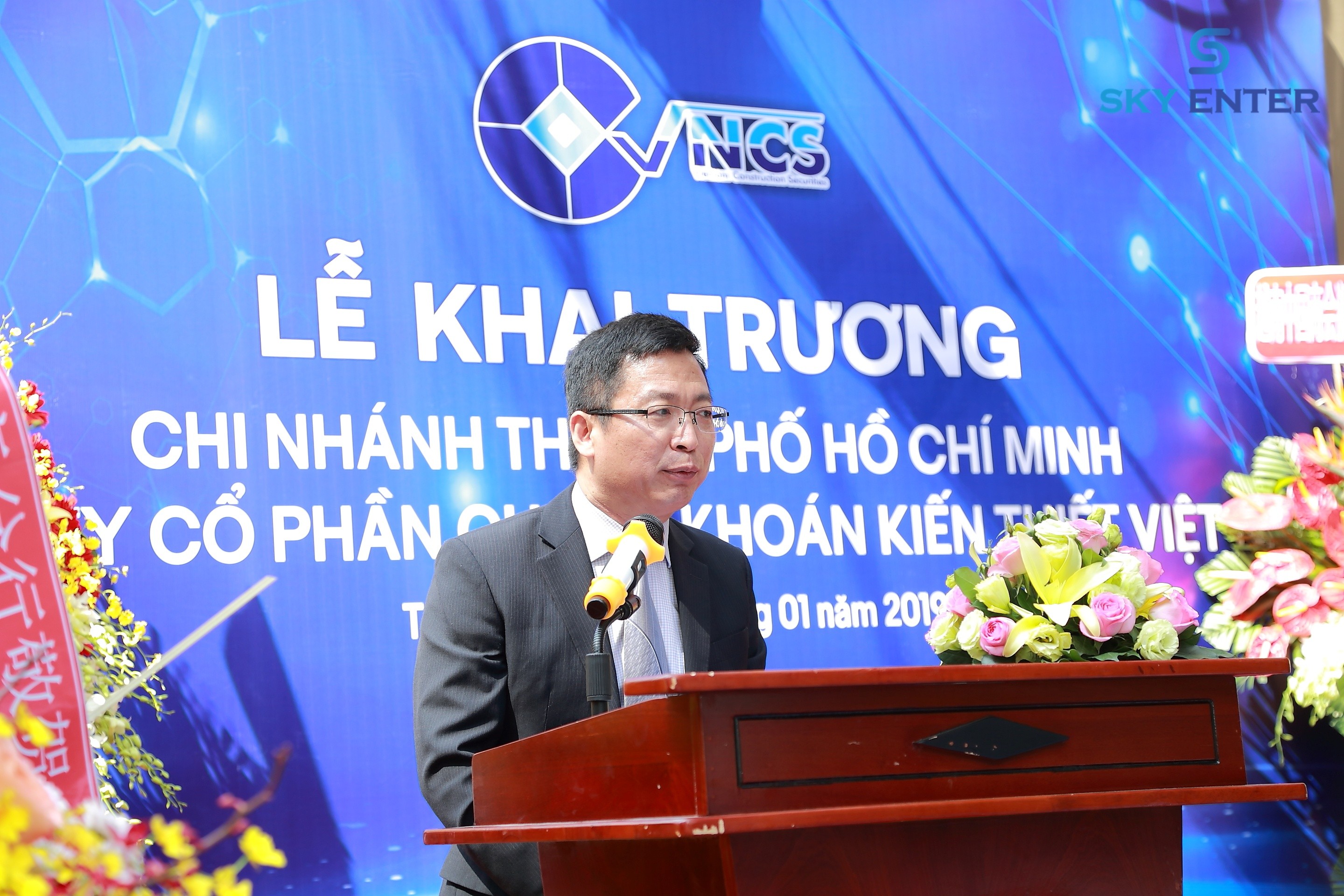 to-chuc-khai-truong-cong-ty-kien-thiet-viet-11