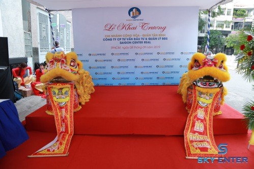 to-chuc-su-kien-khai-truong-bat-dong-san-saigon-center-real