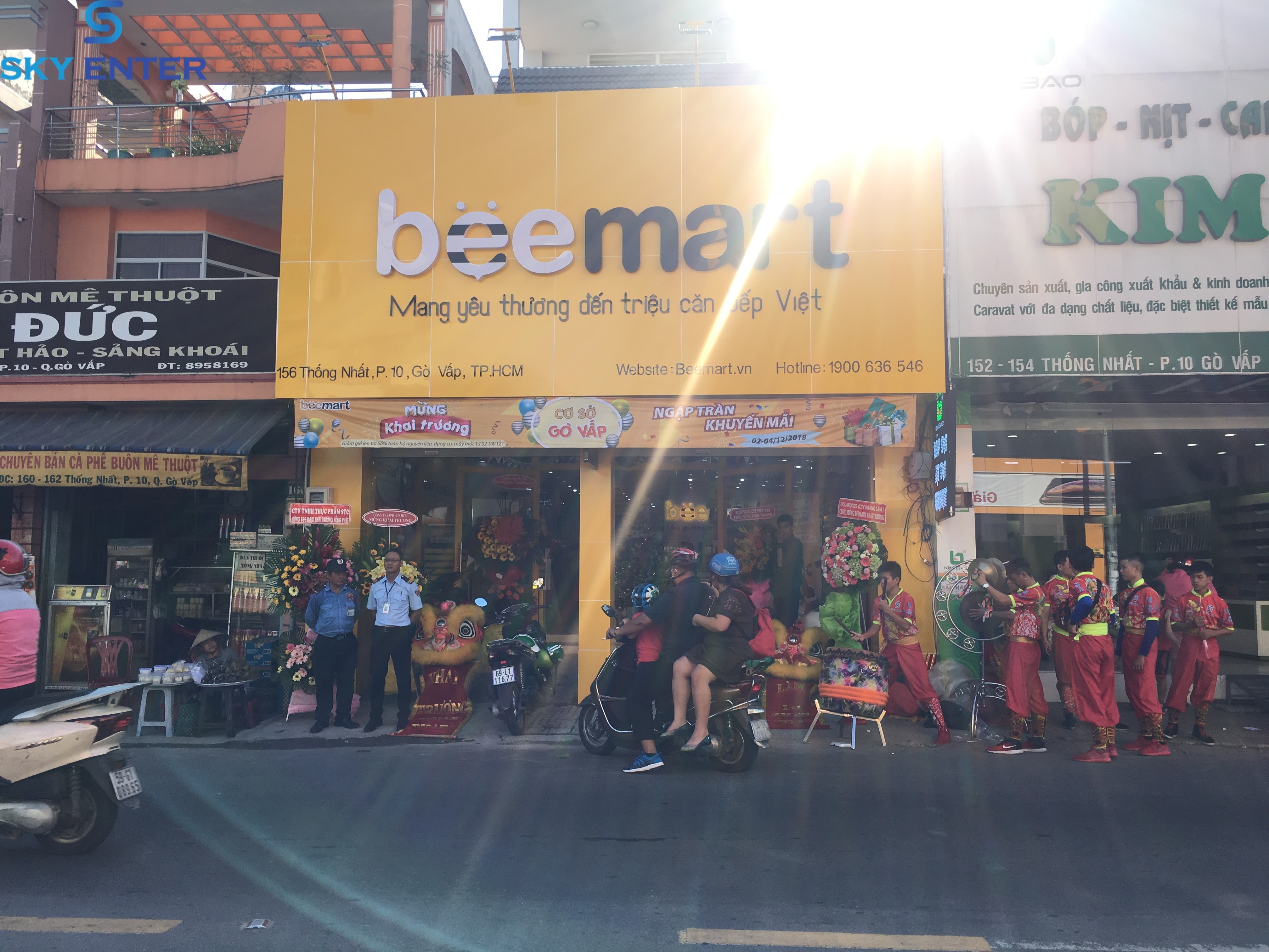 khai-truong-cua-hang-beemart-02