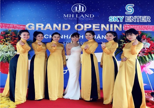 to-chuc-su-kien-khai-truong-mh-land-quan-9