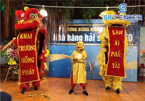 to-chuc-su-kien-khai-truong-nha-hang-hai-san-a=beo