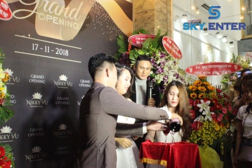 to-chuc-su-kien-khai-truong-nikky-nails-and-beauty
