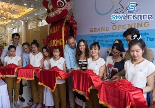 to-chuc-su-kien-khai-truong-o-spa-tai-binh-thanh