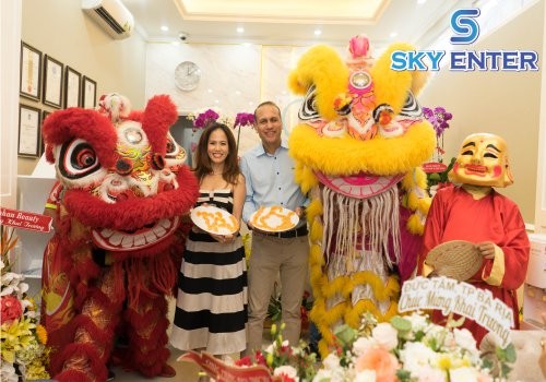 to-chuc-su-kien-khai-truong-o-spa-tai-binh-thanh