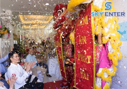 to-chuc-su-kien-khai-truong-o-spa-tai-binh-thanh