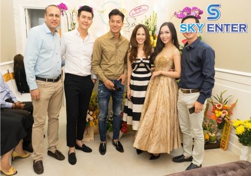 to-chuc-su-kien-khai-truong-o-spa-tai-binh-thanh
