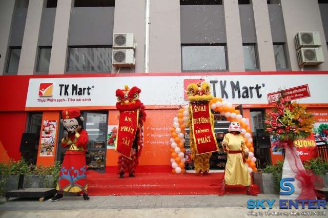 tổ chức sự kiện
