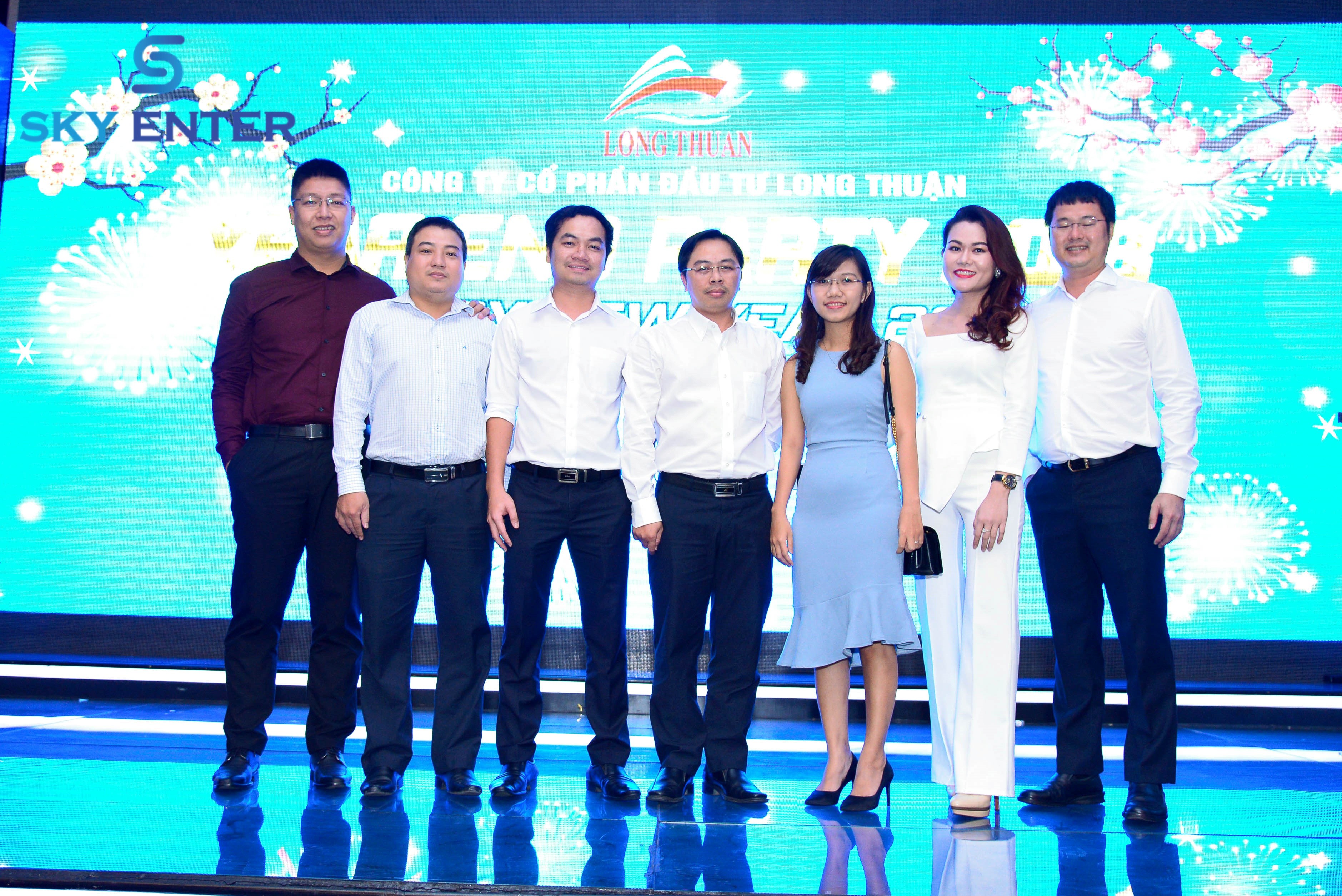 to-chuc-tiec-tat-nien-cong-ty-long-thuan-02