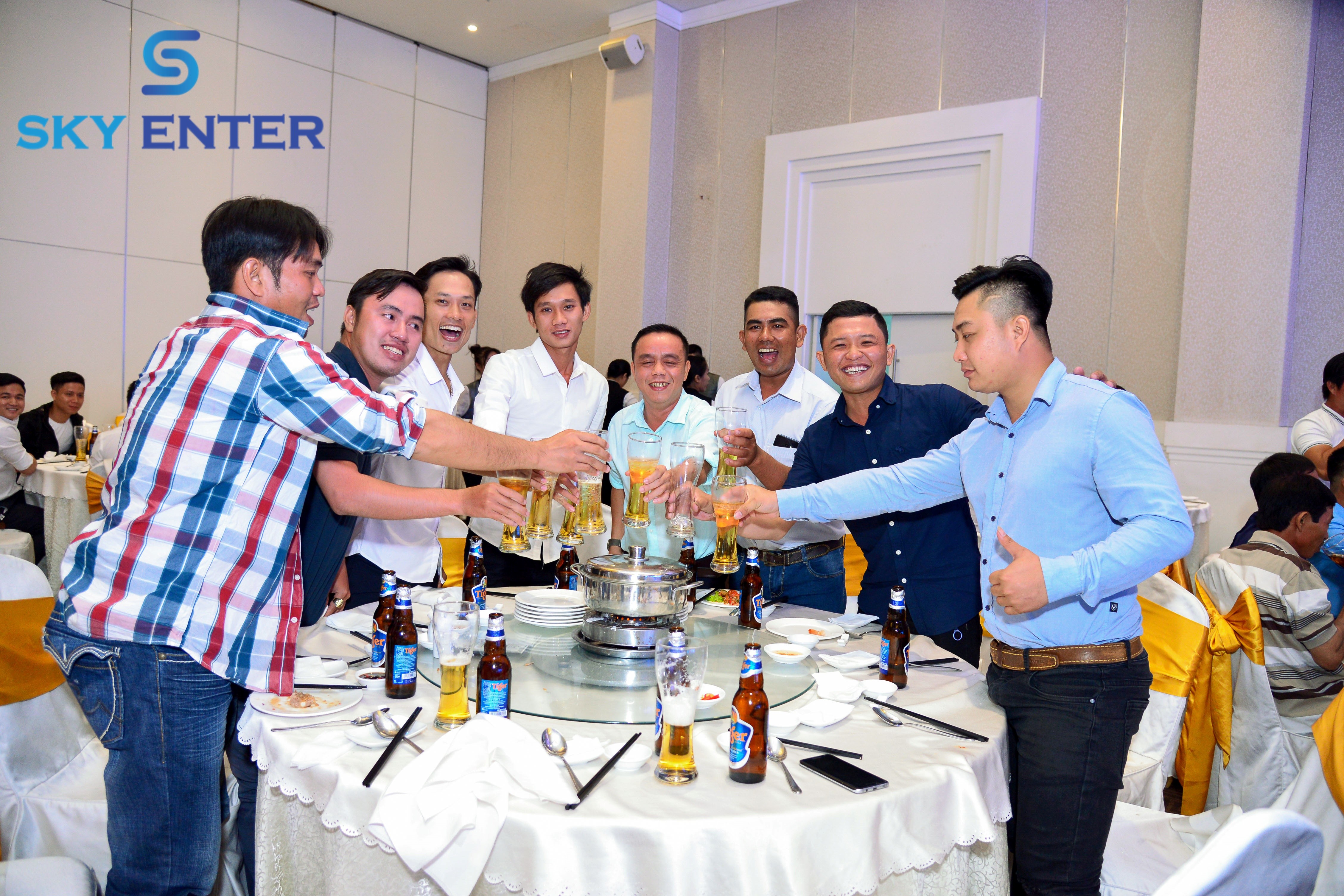 to-chuc-tiec-tat-nien-cong-ty-long-thuan-06