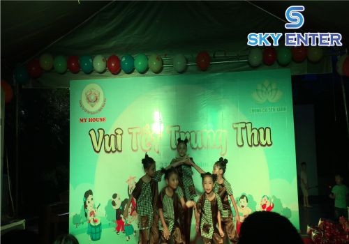to-chuc-trung-thu-lotus-garden-36-trinh-dinh-thao