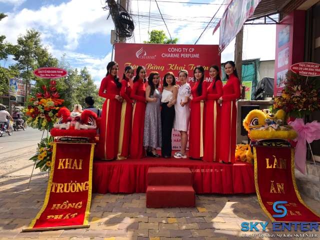 Tổ Chức Khai Trương Chuỗi Showroom Charme Perfume