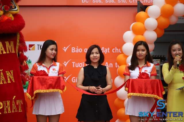 Tổ Chức Sự Kiện Khai Trương Chuỗi Cửa H&agrave;ng TK Mart