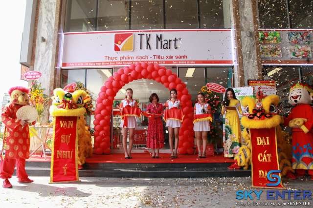 Tổ Chức Sự Kiện Khai Trương Chuỗi Cửa H&agrave;ng TK Mart