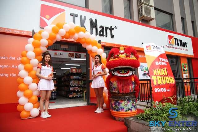 Tổ Chức Sự Kiện Khai Trương Chuỗi Cửa H&agrave;ng TK Mart